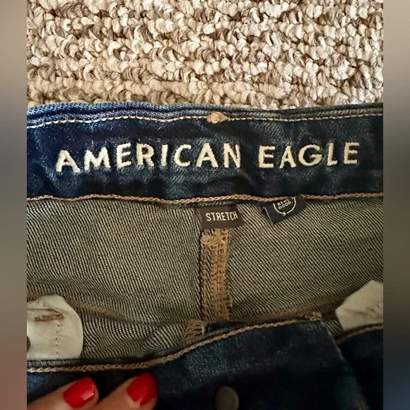 American Eagle Stretch Curvy Mom Jeans size 6 - Picture 2 of 5